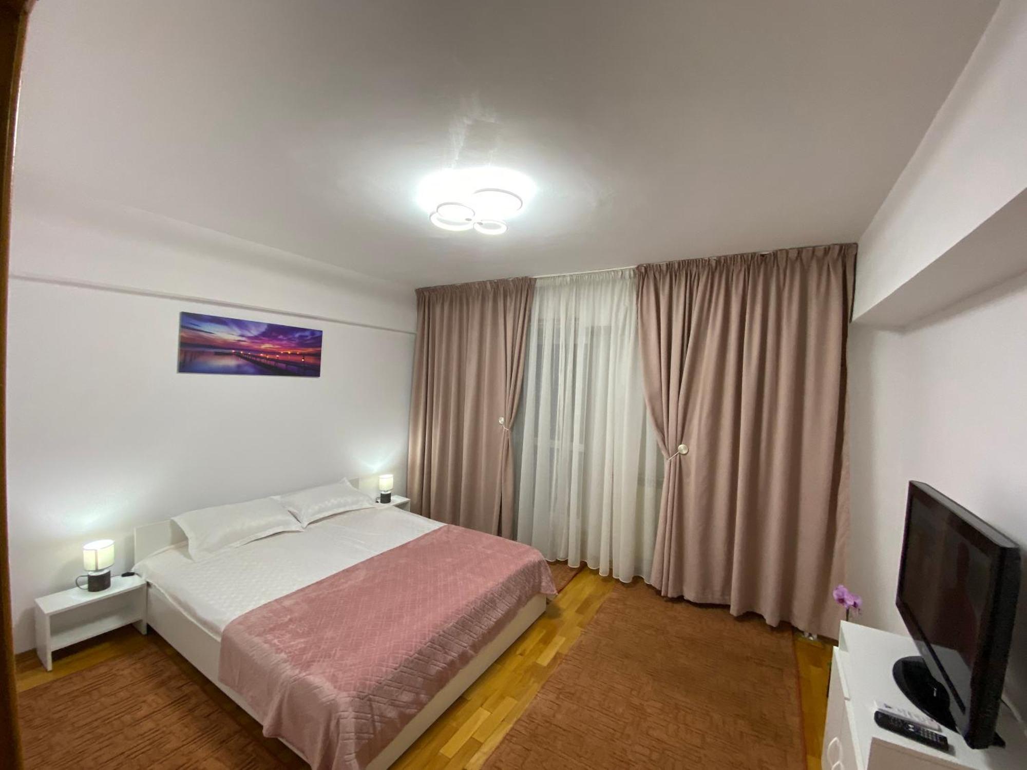 Central Relaxation Apartment Bucharest Exterior photo