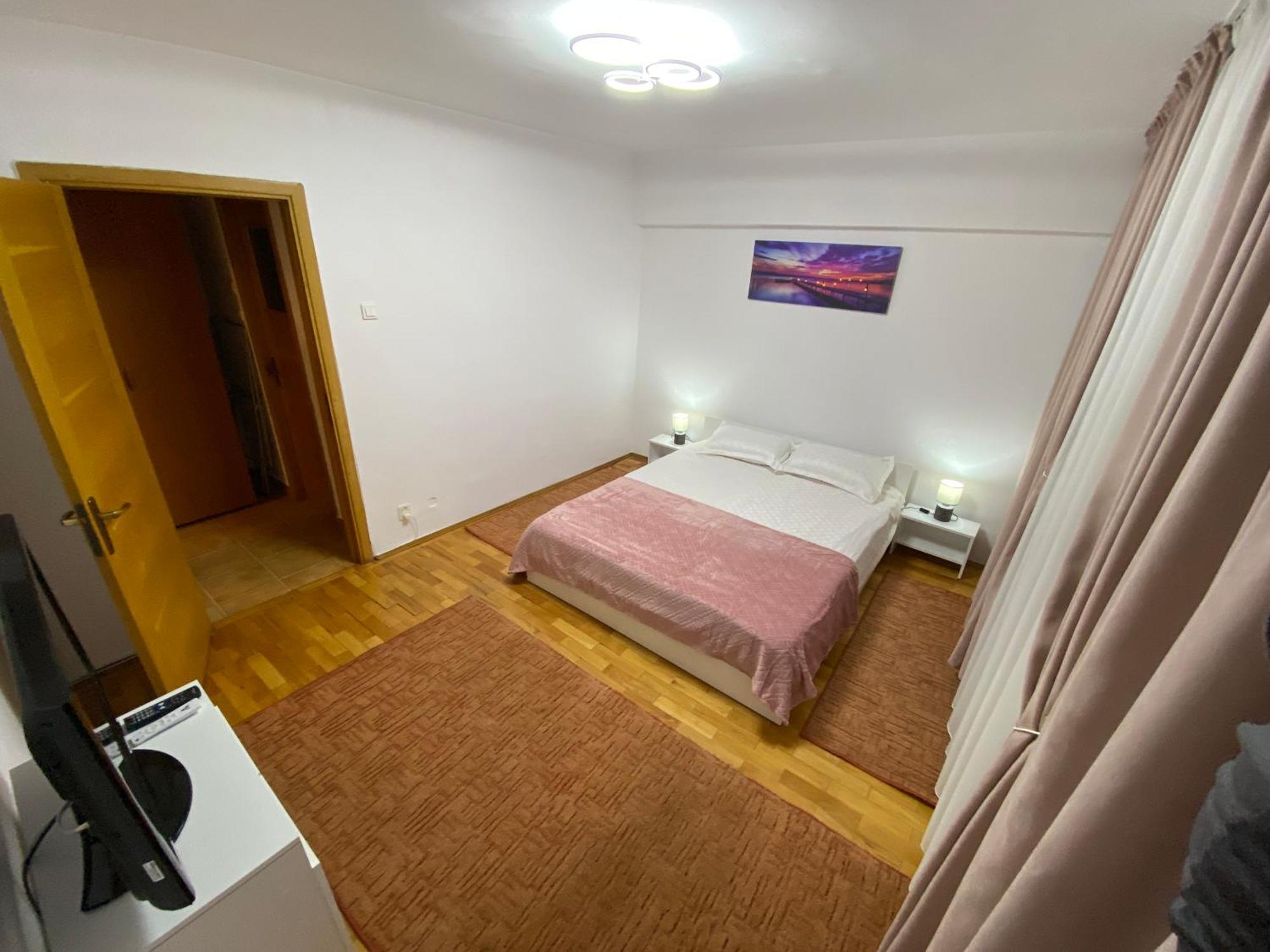 Central Relaxation Apartment Bucharest Exterior photo