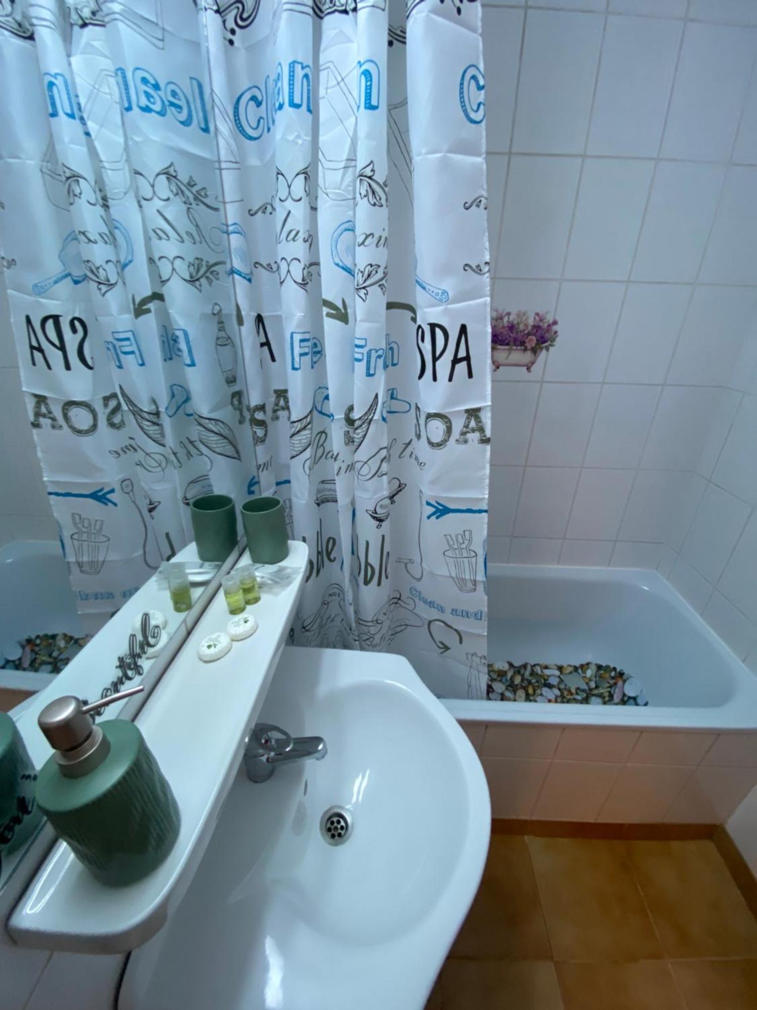 Central Relaxation Apartment Bucharest Exterior photo